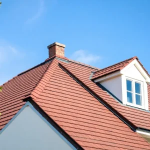 How to Create a DIY Roof Maintenance Checklist to Keep Your Home Safe